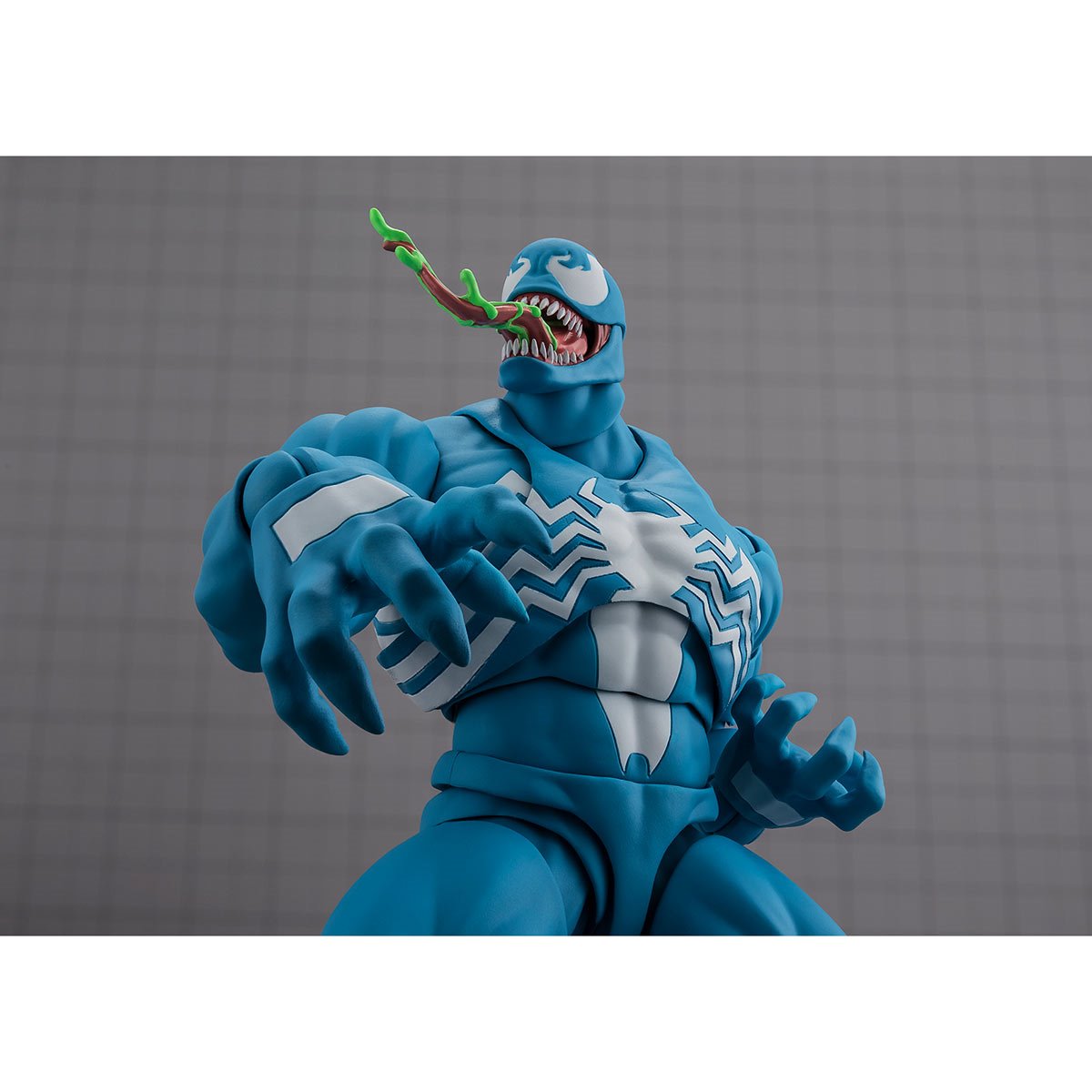 Bandai Marvel Gamerverse Venom S.H. Figuarts action figure with detailed black and white symbiote costume and dynamic pose
